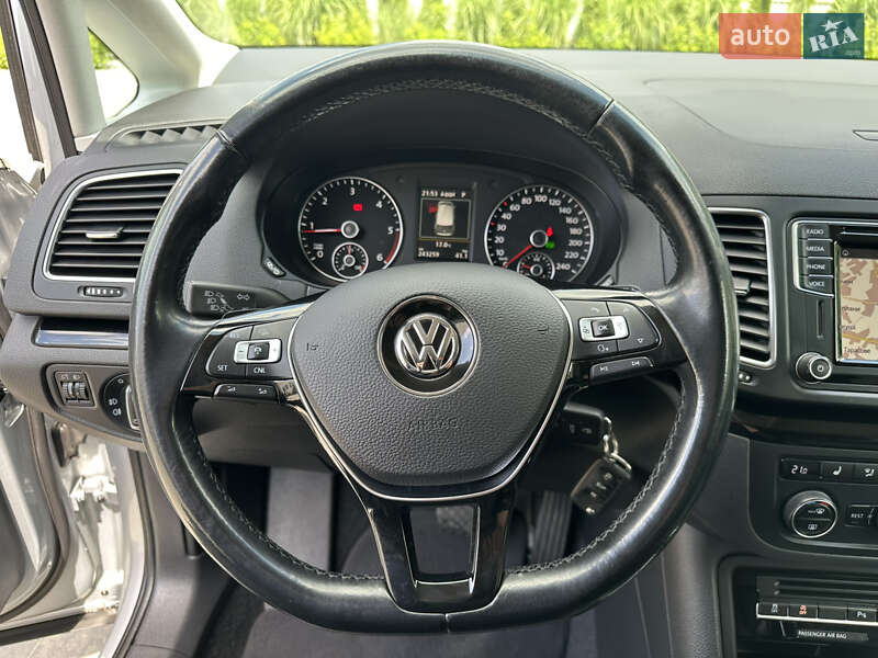 Минивэн Volkswagen Sharan 2017 в Луцке