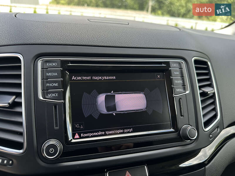 Минивэн Volkswagen Sharan 2017 в Луцке