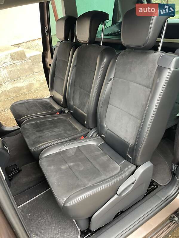 Минивэн Volkswagen Sharan 2012 в Стрые