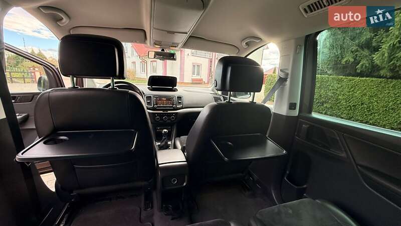 Минивэн Volkswagen Sharan 2012 в Стрые