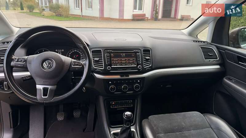 Минивэн Volkswagen Sharan 2012 в Стрые
