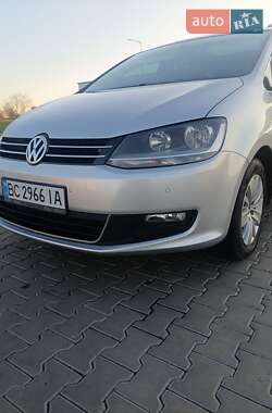 Минивэн Volkswagen Sharan 2010 в Горохове