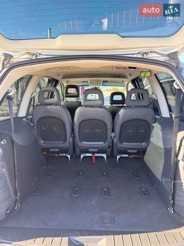 Минивэн Volkswagen Sharan 2009 в Иршаве