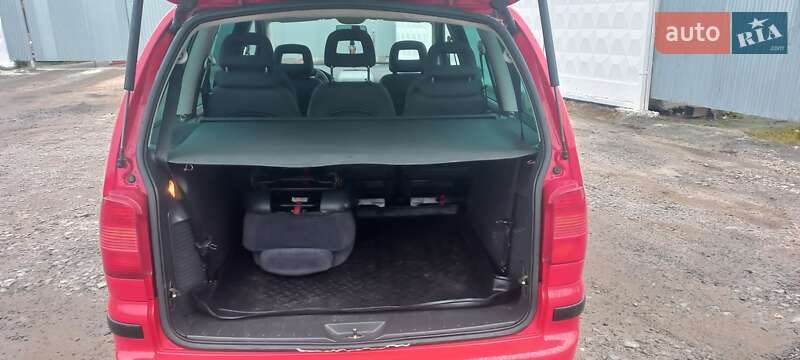 Минивэн Volkswagen Sharan 2001 в Хмельницком
