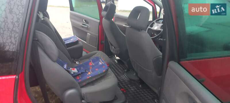 Минивэн Volkswagen Sharan 2001 в Хмельницком