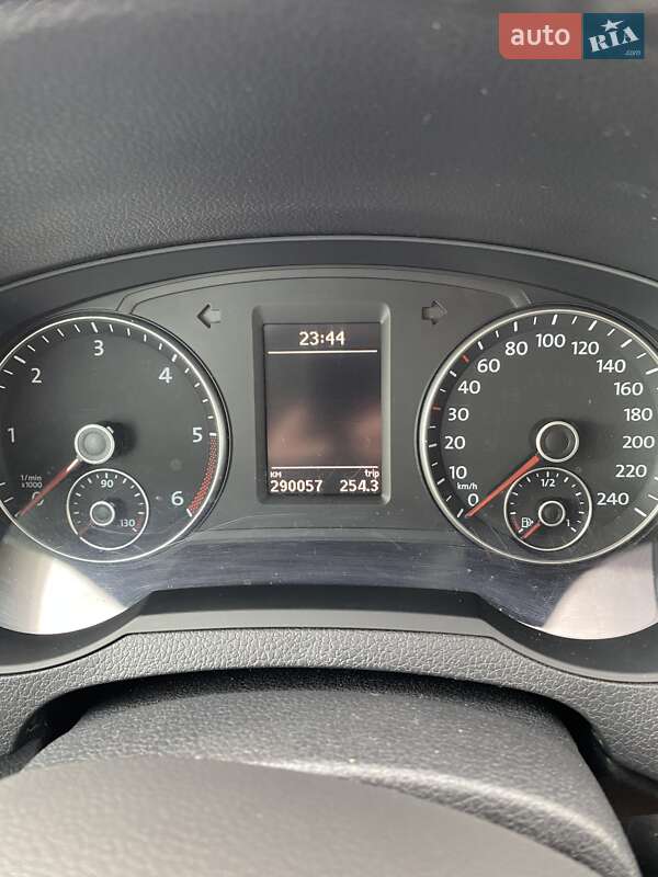 Минивэн Volkswagen Sharan 2011 в Сарнах фото 16 Минивэн Volkswagen Sharan 2011 в Сарнах