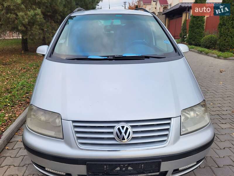 Мінівен Volkswagen Sharan 2004 в Хмельницькому