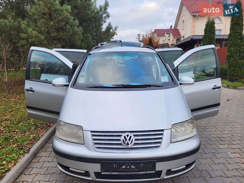 Мінівен Volkswagen Sharan 2004 в Хмельницькому