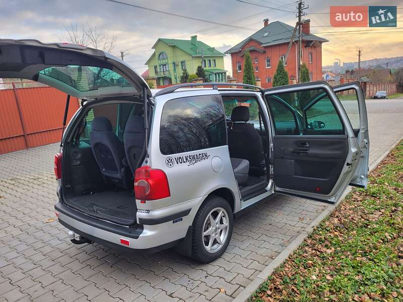 Мінівен Volkswagen Sharan 2004 в Хмельницькому