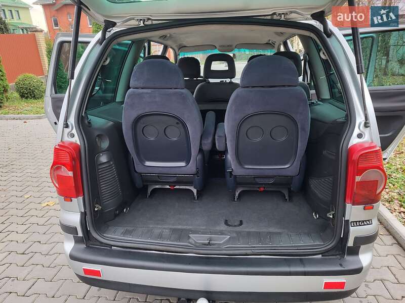 Мінівен Volkswagen Sharan 2004 в Хмельницькому