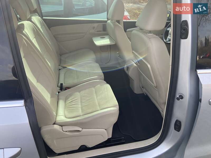 Минивэн Volkswagen Sharan 2012 в Хусте