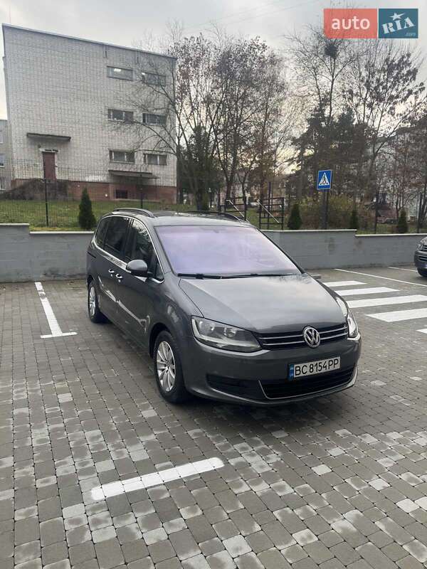 Минивэн Volkswagen Sharan 2012 в Новояворовске фото Минивэн Volkswagen Sharan 2012 в Новояворовске