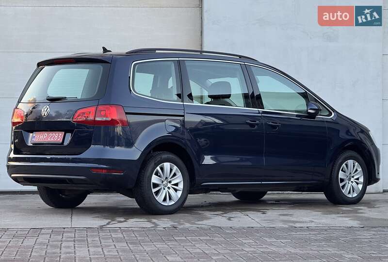 Минивэн Volkswagen Sharan 2015 в Сарнах