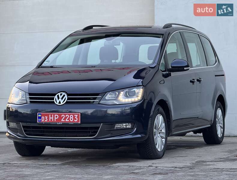 Минивэн Volkswagen Sharan 2015 в Сарнах