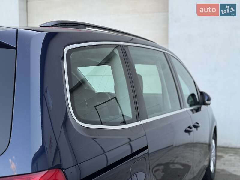 Минивэн Volkswagen Sharan 2015 в Сарнах