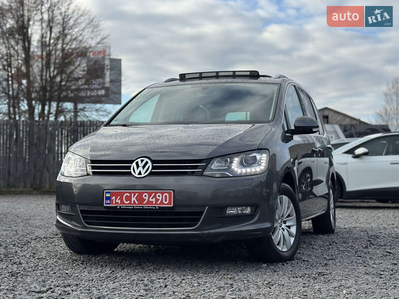 Минивэн Volkswagen Sharan 2015 в Сарнах