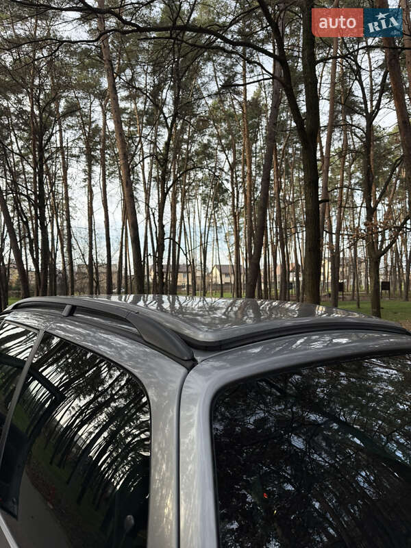 Минивэн Volkswagen Sharan 2005 в Киеве