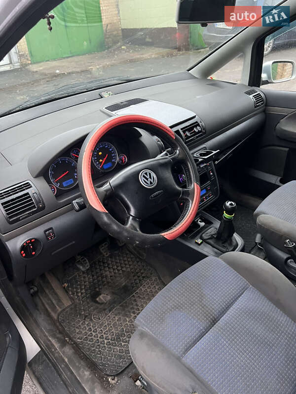 Мінівен Volkswagen Sharan 2001 в Києві