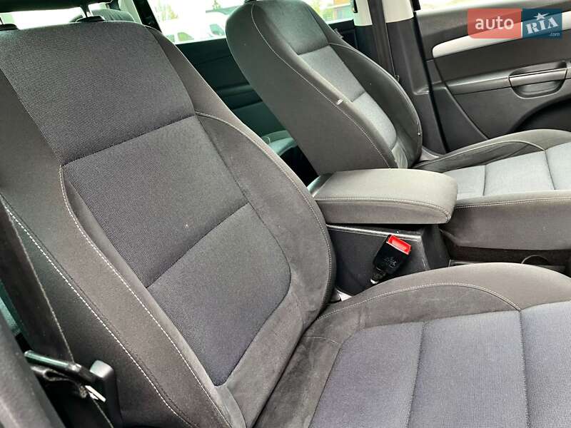 Мінівен Volkswagen Sharan 2012 в Ковелі