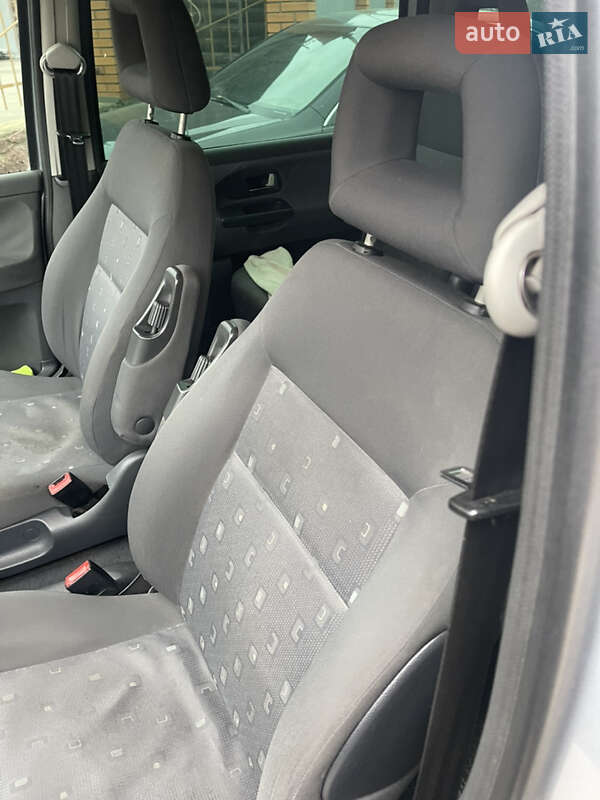 Мінівен Volkswagen Sharan 2007 в Києві фото 6 Мінівен Volkswagen Sharan 2007 в Києві