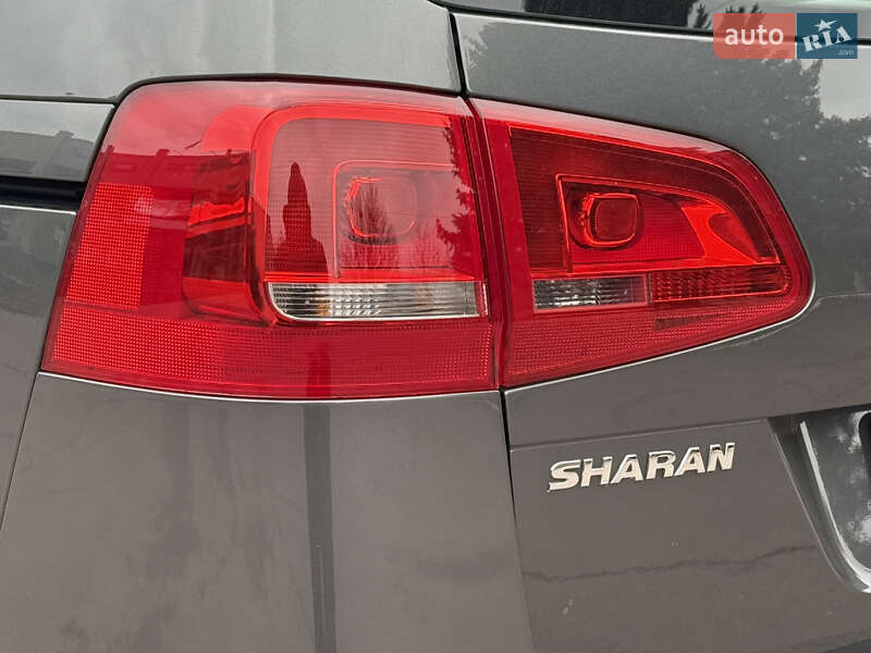 Минивэн Volkswagen Sharan 2012 в Ровно