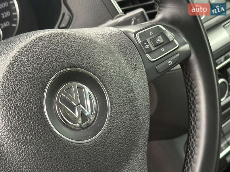 Минивэн Volkswagen Sharan 2012 в Ровно