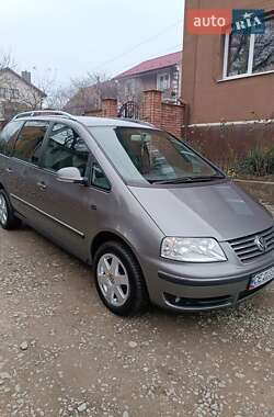 Мінівен Volkswagen Sharan 2006 в Чернівцях
