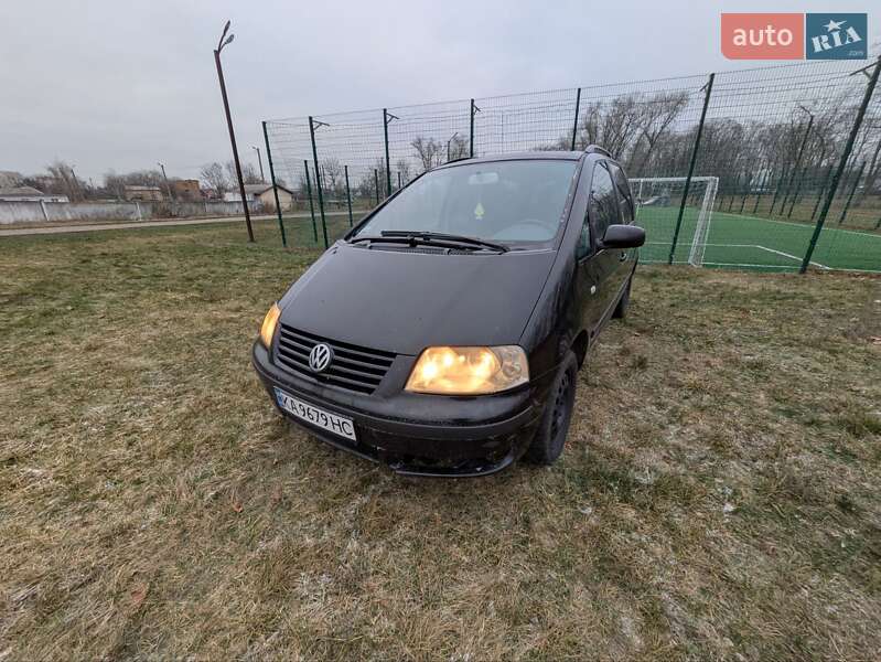 Минивэн Volkswagen Sharan 2003 в Барышевке фото 6 Минивэн Volkswagen Sharan 2003 в Барышевке