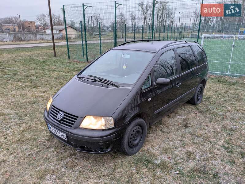 Минивэн Volkswagen Sharan 2003 в Барышевке фото 11 Минивэн Volkswagen Sharan 2003 в Барышевке