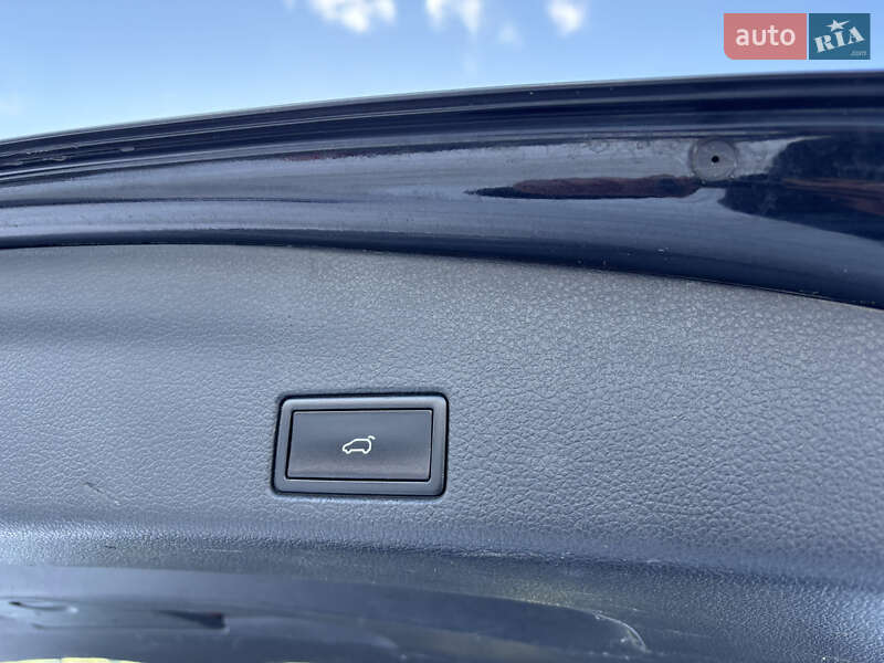 Минивэн Volkswagen Sharan 2011 в Черкассах