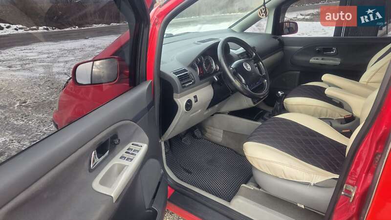 Мінівен Volkswagen Sharan 2001 в Тячеві