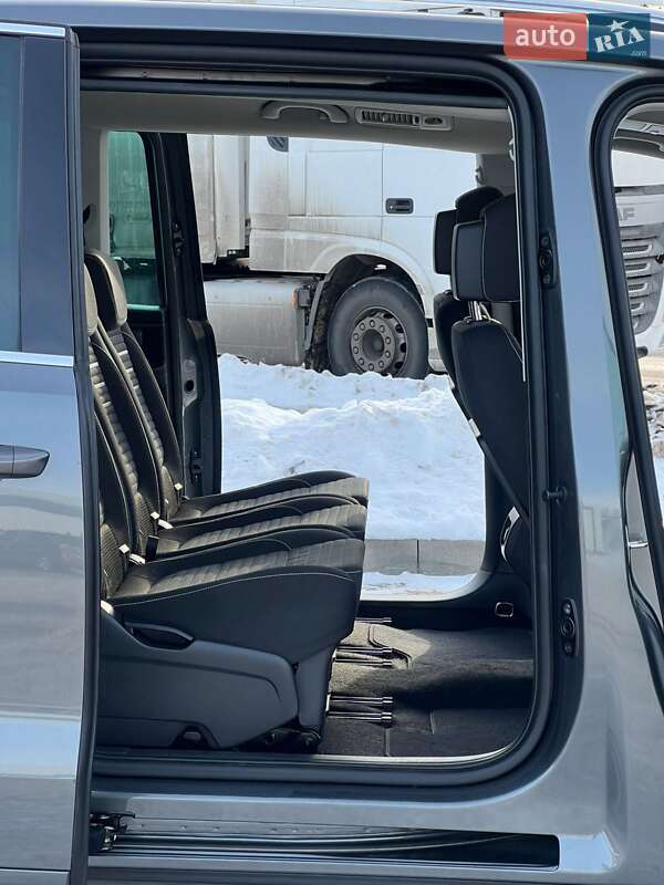 Мінівен Volkswagen Sharan 2016 в Житомирі