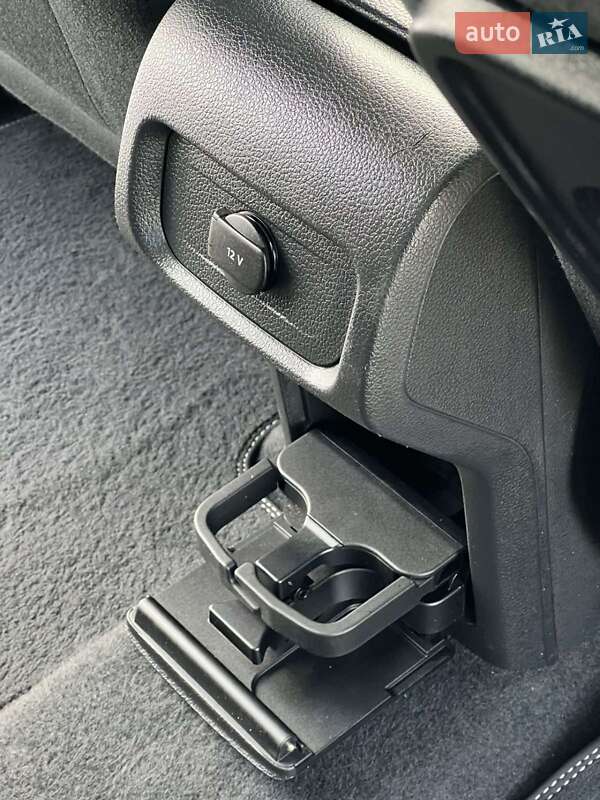 Мінівен Volkswagen Sharan 2016 в Житомирі