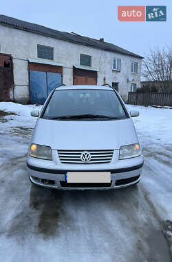 Минивэн Volkswagen Sharan 2001 в Старом Самборе