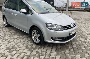 Минивэн Volkswagen Sharan 2012 в Хусте