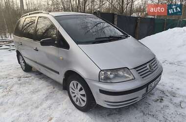 Минивэн Volkswagen Sharan 2001 в Житомире
