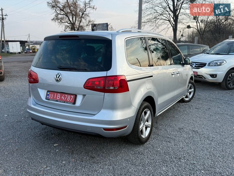 Минивэн Volkswagen Sharan 2014 в Ровно