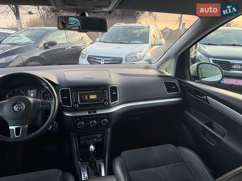 Минивэн Volkswagen Sharan 2014 в Ровно