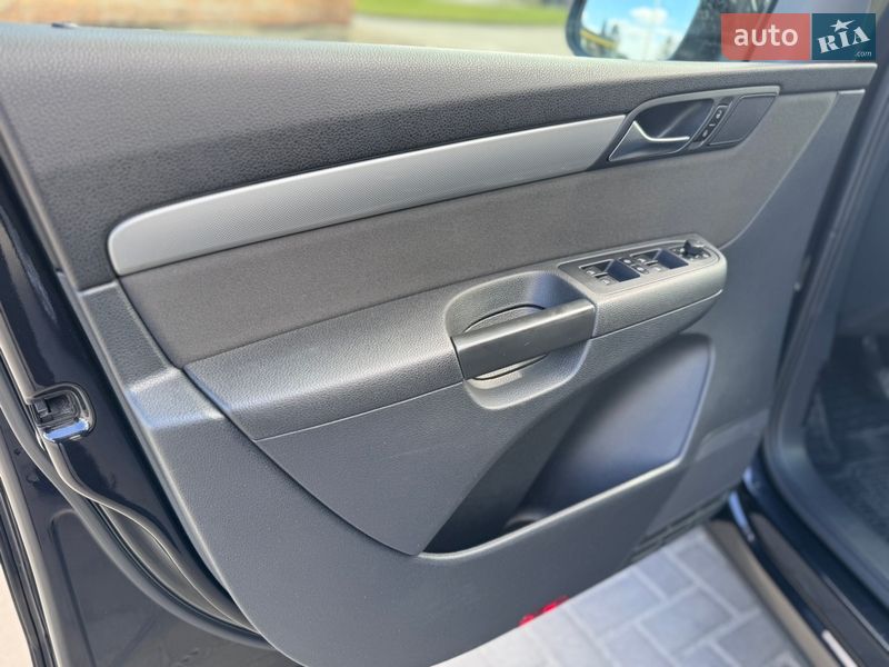 Минивэн Volkswagen Sharan 2013 в Ковеле