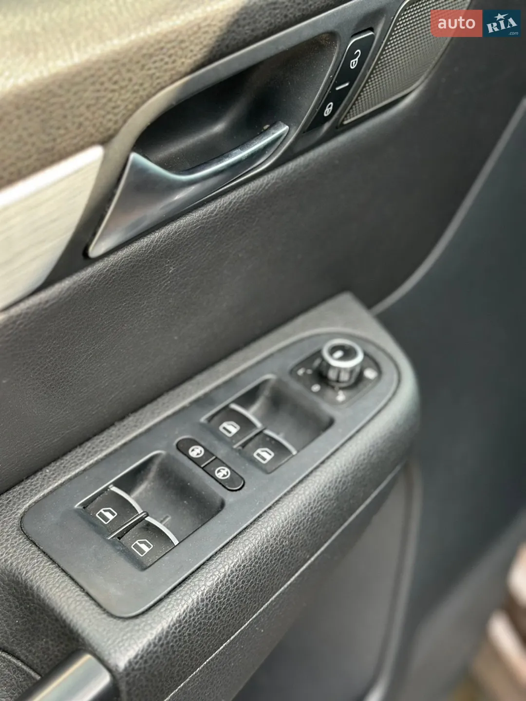 2012 Volkswagen Sharan - мініатюра 35