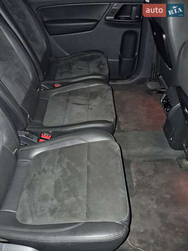 Минивэн Volkswagen Suran 2011 в Сарнах