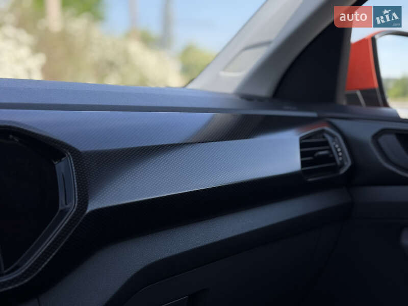 Внедорожник / Кроссовер Volkswagen T-Cross 2021 в Кривом Роге