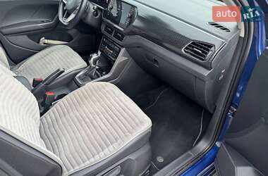 Внедорожник / Кроссовер Volkswagen T-Cross 2021 в 