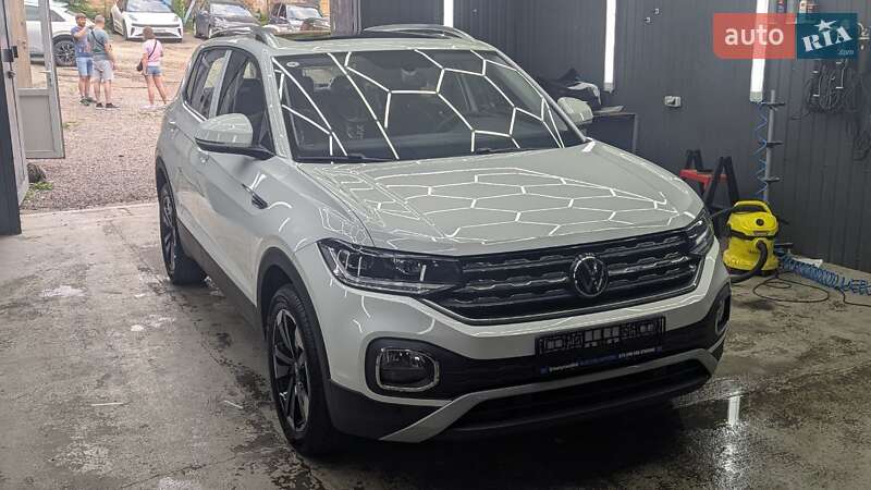 Внедорожник / Кроссовер Volkswagen T-Cross 2024 в Киеве