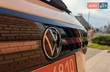 Внедорожник / Кроссовер Volkswagen T-Cross 2024 в 
