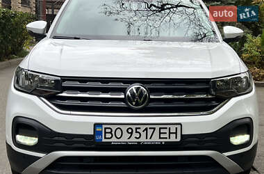 Внедорожник / Кроссовер Volkswagen T-Cross 2022 в 