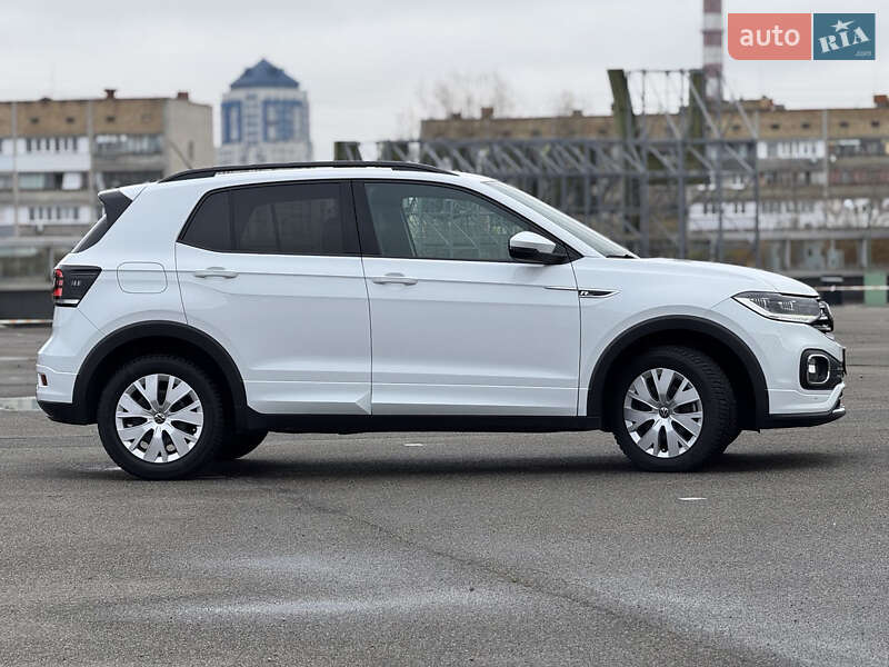 Позашляховик / Кросовер Volkswagen T-Cross 2022 в Києві