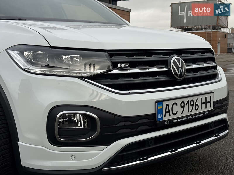 Позашляховик / Кросовер Volkswagen T-Cross 2022 в Києві
