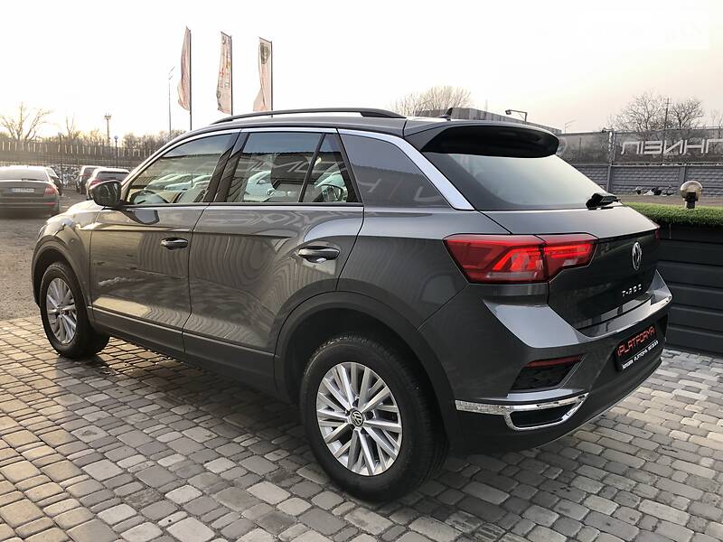 Позашляховик / Кросовер Volkswagen T-Roc 2019 в Києві