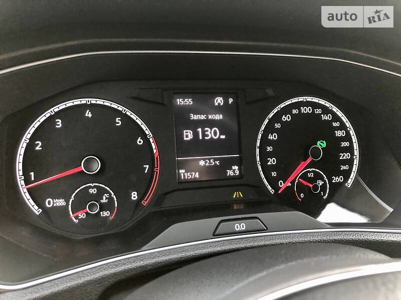 Внедорожник / Кроссовер Volkswagen T-Roc 2019 в Киеве